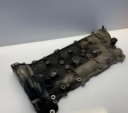 Mercedes-Benz CLS C219 Rocker cam cover A2720160105 2720160105