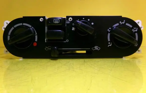 Mitsubishi Colt Interior fan control switch MR201365