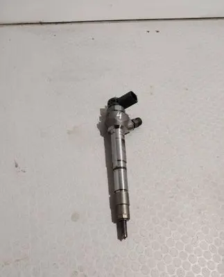 Audi A6 S6 C7 4G Fuel injector 04L130277AE