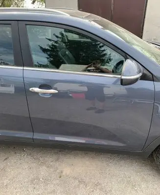 KIA Sportage Front door 