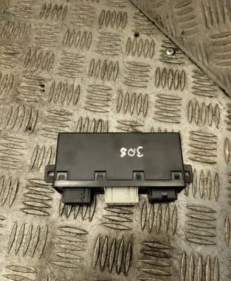BMW 5 E39 Door control unit/module 6904251 05071754 61356904251