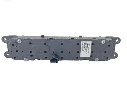 Ford Escape IV Radio/CD/DVD/GPS head unit LJ6T18K811CA