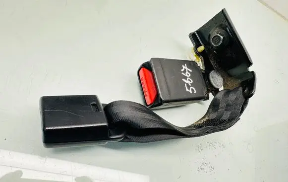 KIA Optima Rear seatbelt buckle 8984004200