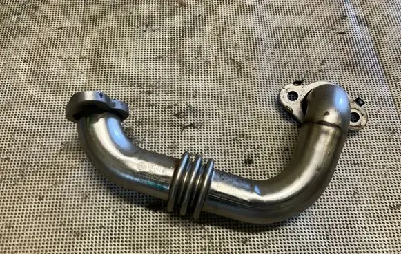 Volkswagen Crafter EGR valve line/pipe/hose 03L131521AP