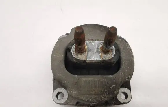 Dodge Durango Gearbox mount 05154807AD