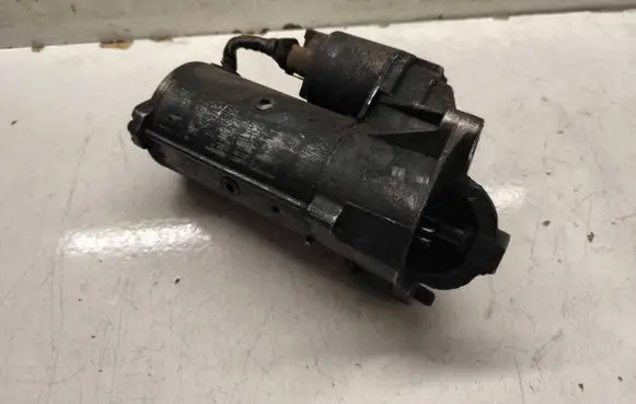 Renault Trafic II (X83) Starter motor D7R44