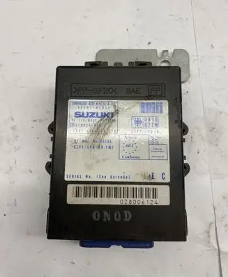Suzuki Grand Vitara I Door central lock control unit/module 3719165D30