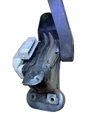 Volvo XC90 Accelerator throttle pedal 83634697 13634697