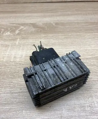 Opel Vectra B Glow plug pre-heat relay 09132691 51299008