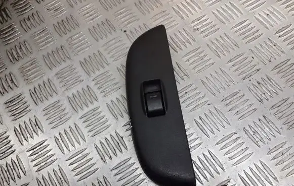 Toyota Yaris Quarter vent window switch BRAK