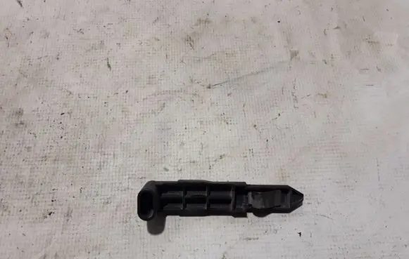 Volvo XC60 Headlight/headlamp mounting bracket 30763155