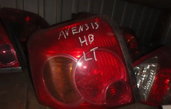 Toyota Avensis T250 Rear/tail lights set 