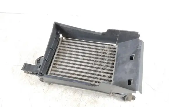 Dacia Sandero Intercooler radiator 144963014R 14461B680E