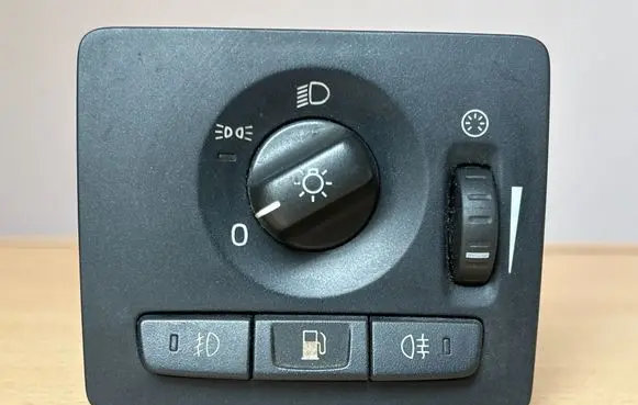 Volvo V50 Light switch 30669735 149206 05W06T