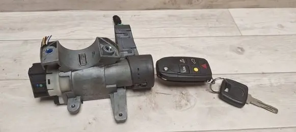 Volvo XC90 Ignition lock 8626324 16184