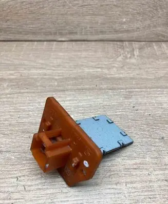 Opel Vivaro Heater blower motor/fan resistor GDHJ58N2