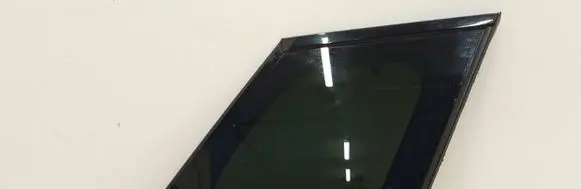 Land Rover Range Rover Sport L320 Rear side window 43R000073 E443R000073 E000090