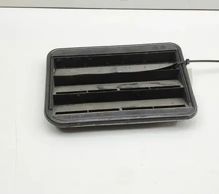 BMW 3 F30 F35 F31 Quarter panel pressure vent 9284647