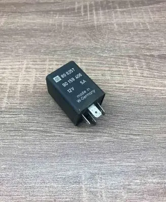 Opel Astra F Other relay 898257 90159406