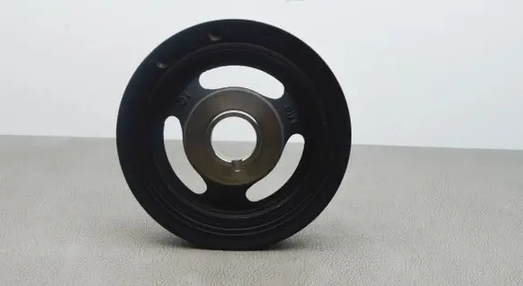 Ford Kuga II Crankshaft pulley 9654961080