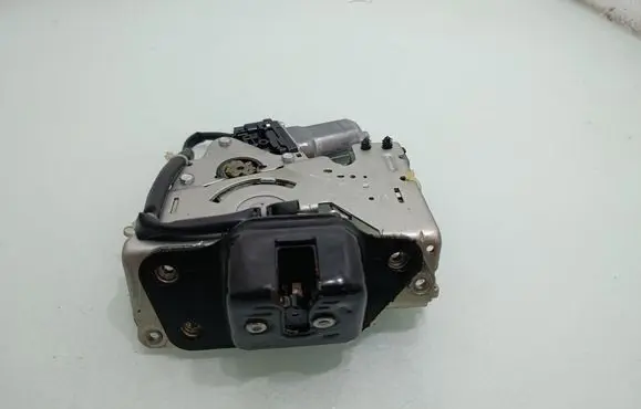 Jeep Grand Cherokee Tailgate/trunk/boot lock/catch/latch A95613106BU