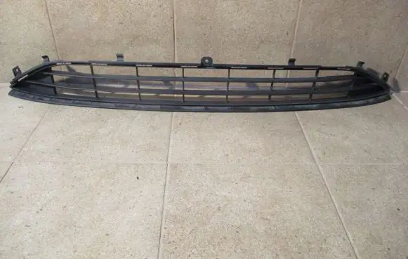 Ford Fiesta Front bumper lower grill H1BB17K345A1