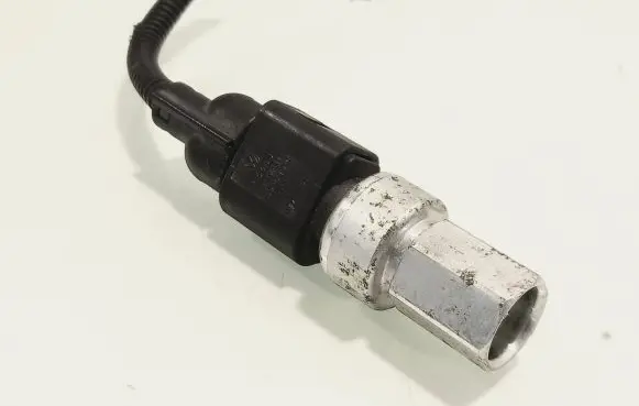 Air conditioning (A/C) pressure sensor