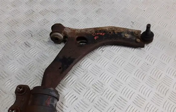 Ford C-MAX I Front lower control arm/wishbone