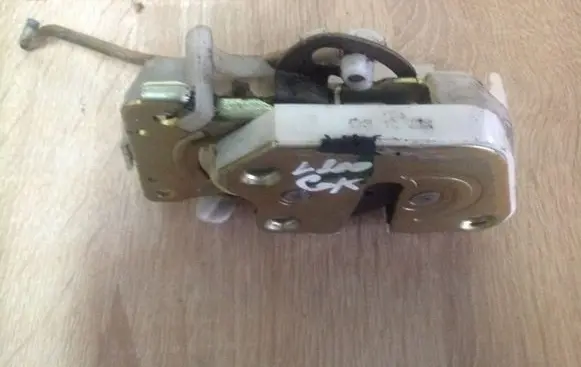 Mitsubishi Pajero Sport I Rear door lock