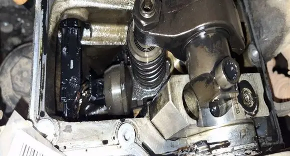 Skoda Roomster (5J) Fuel injector 