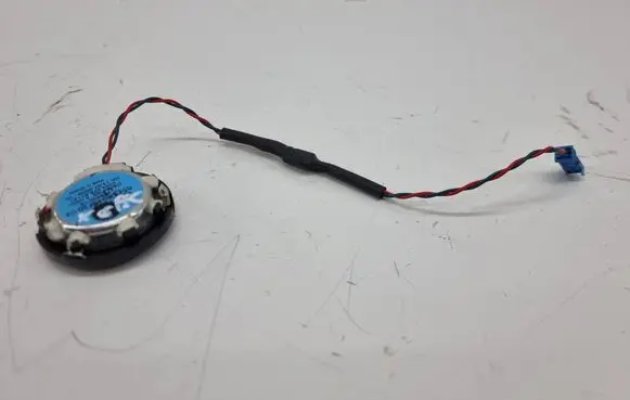 Front door high frequency speaker