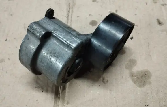 Jeep Renegade Generator/alternator belt tensioner 05061000