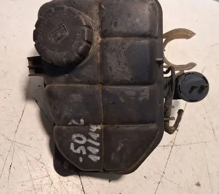 Mercedes-Benz C W203 Coolant expansion tank/reservoir 2035000049