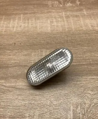 Volkswagen PASSAT B5 Front fender indicator light 1J5949117A