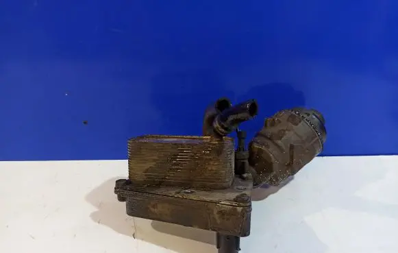 Engine oil radiator