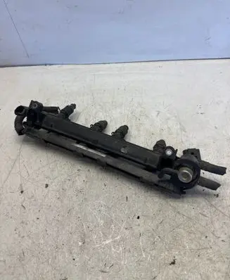 Seat Leon (1M) Fuel main line pipe 06A133317A 037906031AA