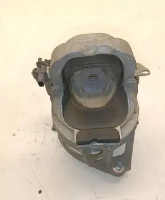 Audi A8 S8 D5 Engine mount bracket 782215147918