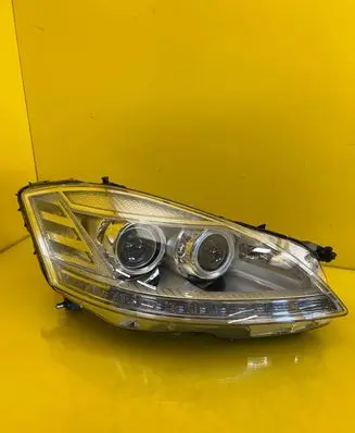Mercedes-Benz S W221 Headlight/headlamp A2218201659