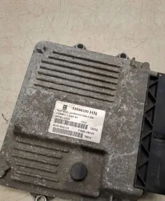 Opel Combo C Engine control unit/module 55566390 7160018401 6P7SV2CCH