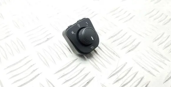 Seat Leon (5F) Wing mirror switch 5F0959565D