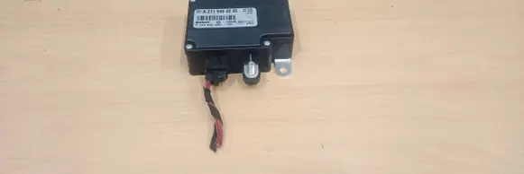 Mercedes-Benz E W211 Battery control module A2115404245 1400D4E8 0199000002