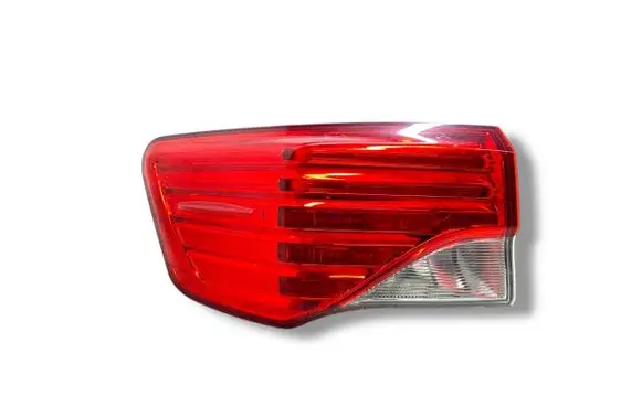 Toyota Avensis T270 Rear/tail lights