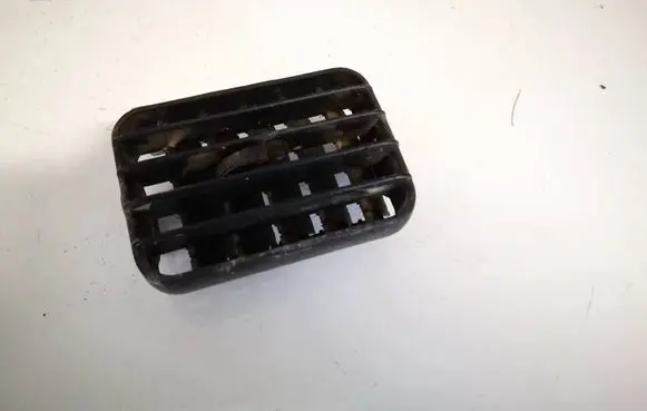Volkswagen Golf III Dash center air vent grill 1h1819708