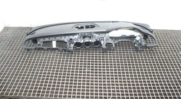 KIA Stinger Dashboard 84721J5900 84710J5930WK