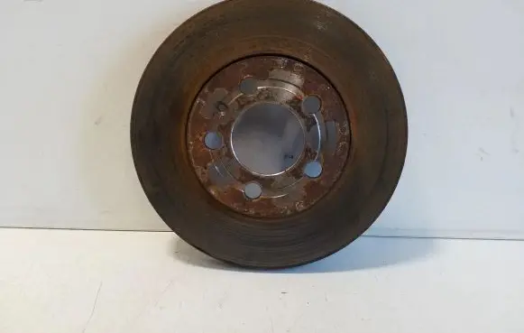 Volkswagen Polo V 6R Front brake disc