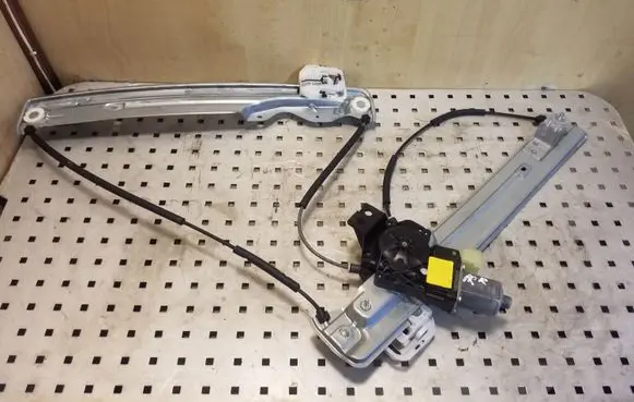Ford Kuga II Front door window regulator with motor 0130822733
