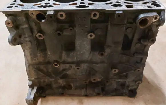 Skoda Octavia Mk3 (5E) Engine block 