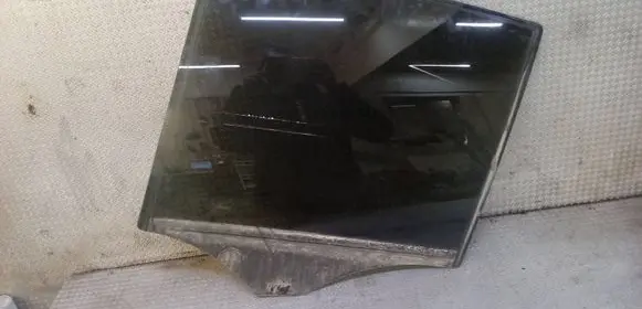 Mercedes-Benz ML W164 Rear door window glass 