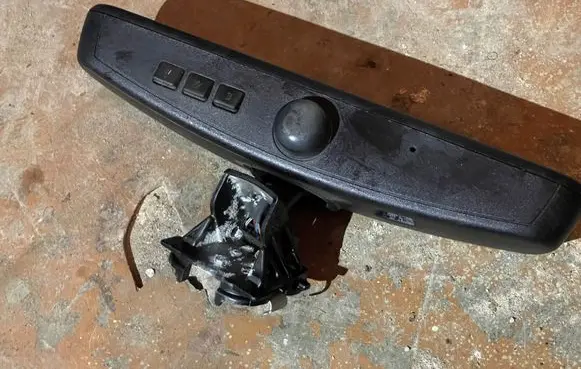 BMW 5 F10 F11 Rear view mirror (interior) E402662