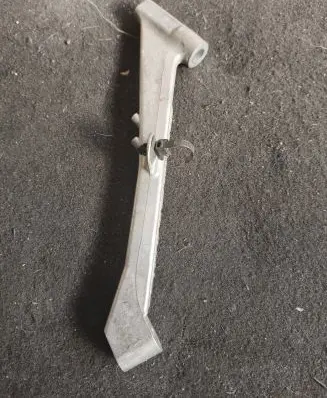 Audi A4 S4 B9 Engine mounting bracket 06l129723b